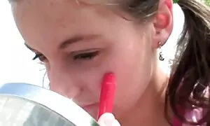 kamwana kakang'ono w ...